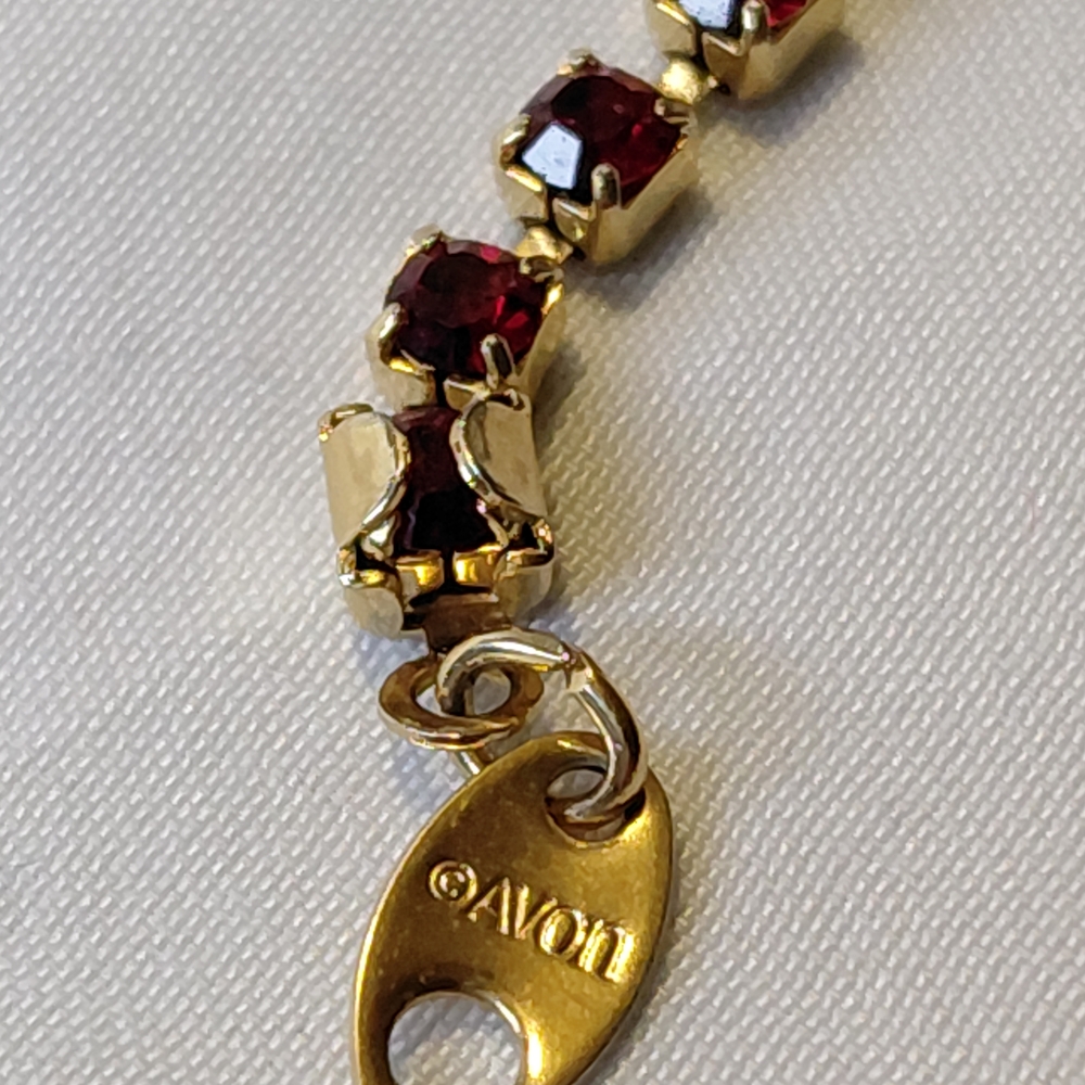 Avon Gold and Red Gemstone Bracelet - Picture 4 of 6
